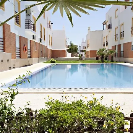 Quinta Gomeira By Amandio Batista * 卡巴纳斯·德·塔维拉